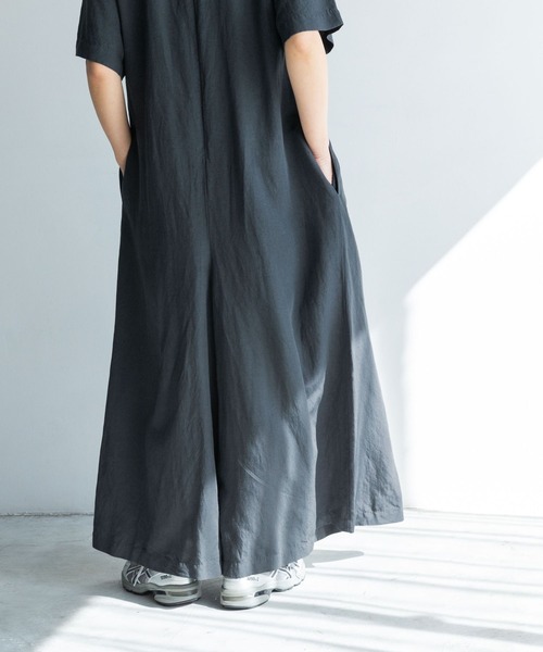 新品未使用タグ付き　オールインワン yuw（ユウ）の「フロントタックオールインワン 197562（つなぎ