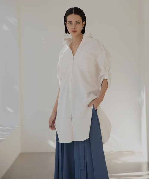 MIELI INVARIANT(ミエリインヴァリアント)の「Round Hem Long Shirt(シャツ/ブラウス・レディース・ホワイト・FREE)」の1枚目の写真