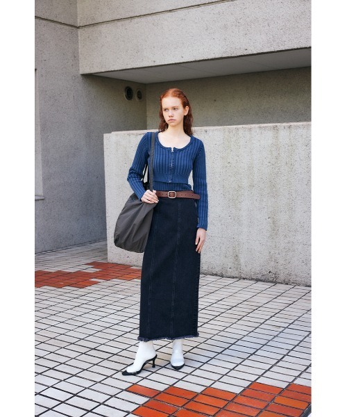 MOUSSY（マウジー）の「STONE WASH KNIT キャミソール（キャミソール・レディース・オレンジ/ライトベージュ/ネイビー・FREE）」の18枚目の写真