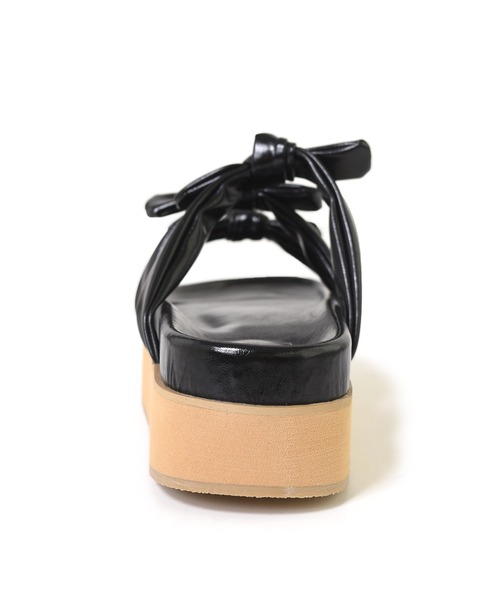 Alley by w closet(アリーバイダブルクローゼット)の「【Alley】厚底フットヘッドリボンサンダル(サンダル・レディース・レッド/ブラック・M/L)」の4枚目の写真