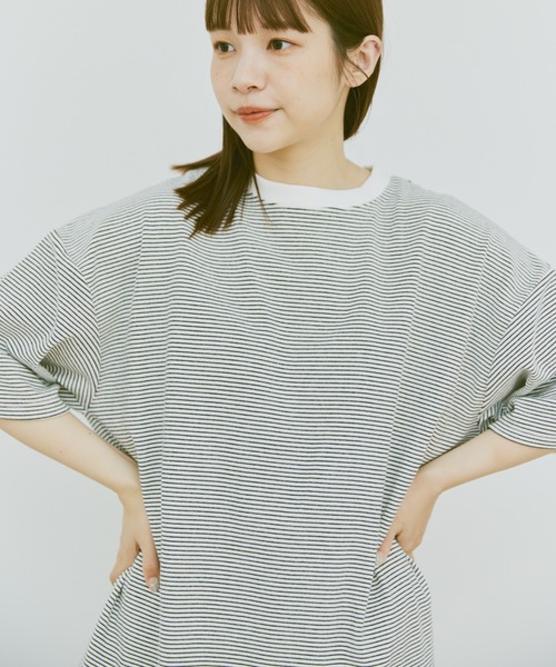 flaner(フラネ)の「Loose micro border tee/ルーズマイクロボーダーT(Tシャツ/カットソー・レディース・ホワイト/チャコールグレー・MEDIUM/LARGE)」の18枚目の写真