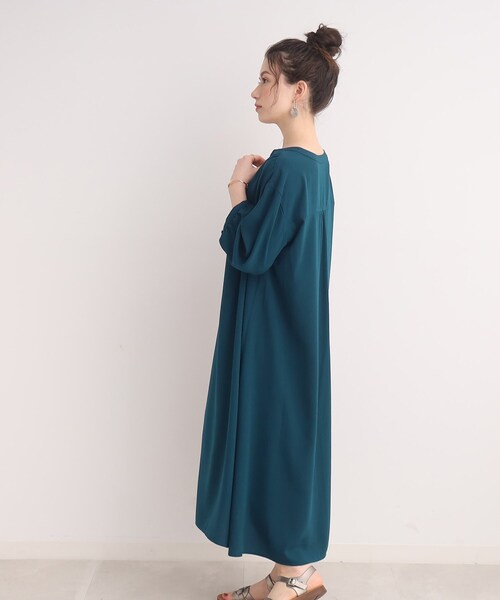 SHOO・LA・RUE（シューラルー）の「◆【体型カバー】上品なシボ感が大人な印象 多ボタンワンピース（ワンピース・レディース・ベージュ/ネイビー系6/ブラック・00）」の13枚目の写真