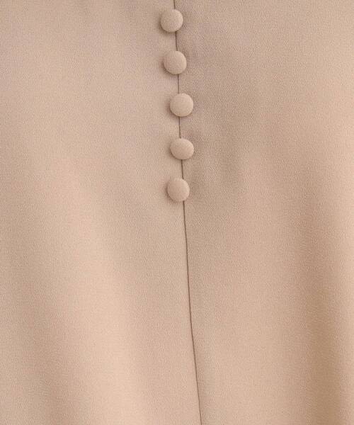 SHOO・LA・RUE（シューラルー）の「◆【体型カバー】上品なシボ感が大人な印象 多ボタンワンピース（ワンピース・レディース・ベージュ/ネイビー系6/ブラック・00）」の16枚目の写真