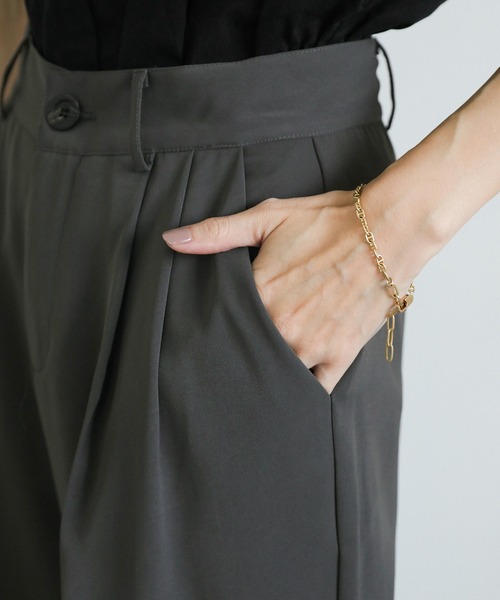 select MOCA(セレクトモカ)の「【4サイズ展開】丈長め / ハイウエストセンタープレススラックス(スラックス・レディース・ダークベージュ/ダークグレー/ブラック/アイボリー/ライトベージュ/ダークブラウン・SMALL/MEDIUM/X-SMALL/LARGE)」の20枚目の写真