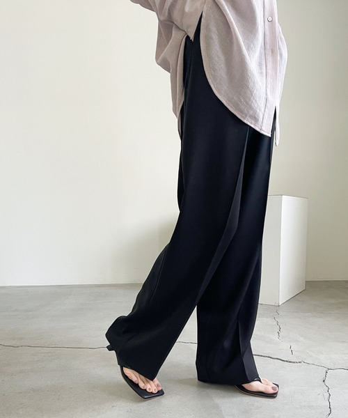 select MOCA(セレクトモカ)の「【4サイズ展開】丈長め / ハイウエストセンタープレススラックス(スラックス・レディース・ダークベージュ/ダークグレー/ブラック/アイボリー/ライトベージュ/ダークブラウン・SMALL/MEDIUM/X-SMALL/LARGE)」の10枚目の写真