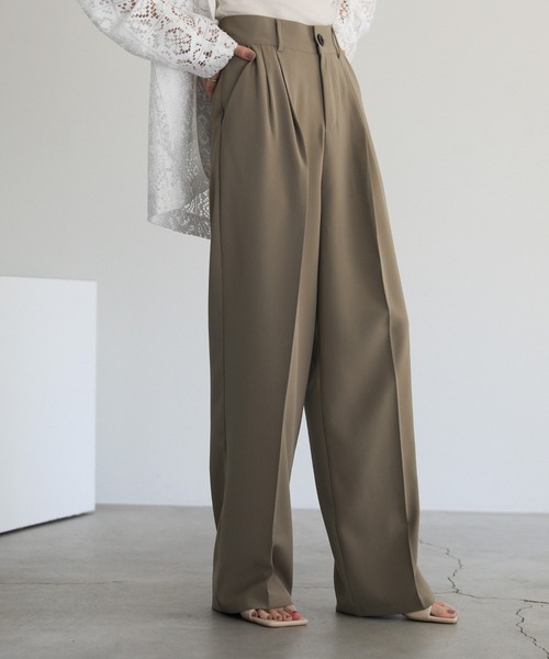 select MOCA(セレクトモカ)の「【4サイズ展開】丈長め / ハイウエストセンタープレススラックス(スラックス・レディース・ダークベージュ/ダークグレー/ブラック/アイボリー/ライトベージュ/ダークブラウン・SMALL/MEDIUM/X-SMALL/LARGE)」の17枚目の写真