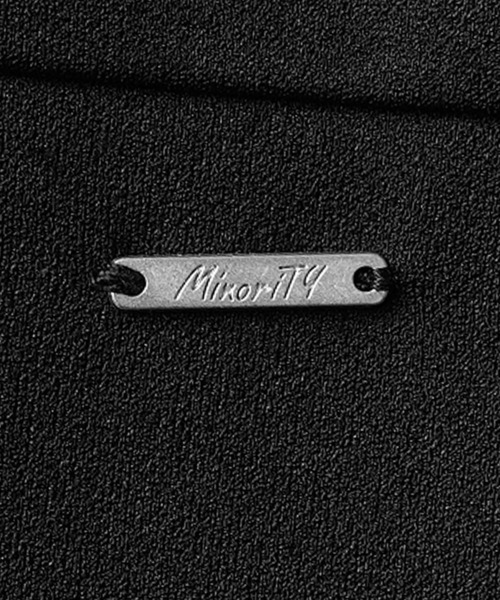 MinoriTY（マイノリティ）の「【MinoriTY】サイドオープンクルーネックアンサンブル ロンT レイヤードロンTシャツ メンズ 無地（アンサンブル・メンズ・ブラック/グレー/カーキ・M/L）」の7枚目の写真