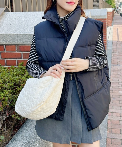 Loueme(ルエム)の「アジャスター付きハートキルティングショルダーバッグ(ショルダーバッグ・レディース・アイボリー/ブラック・FREE)」の9枚目の写真