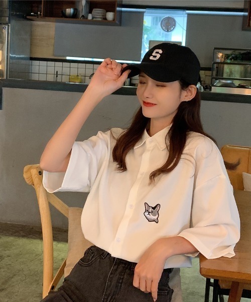 MGV(エムジーヴィー)の「ワンポイントキャットシャツ(シャツ/ブラウス・レディース・ホワイト/ブラック・MEDIUM/LARGE/X-LARGE)」の13枚目の写真