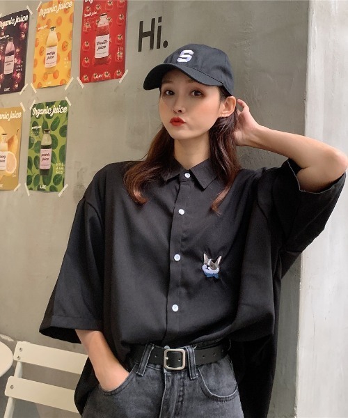 MGV(エムジーヴィー)の「ワンポイントキャットシャツ(シャツ/ブラウス・レディース・ホワイト/ブラック・MEDIUM/LARGE/X-LARGE)」の8枚目の写真