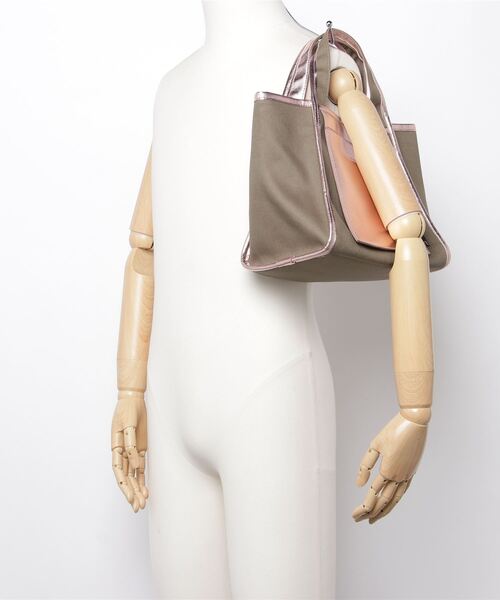 ROOTOTE(ルートート)の「ROOTOTE 異素材コンビミニトートBAG(トートバッグ・メンズ・レオパード/シルバー/ナチュラル/ローズ/ゼブラ/ブラック/ネイビー・FREE)」の19枚目の写真