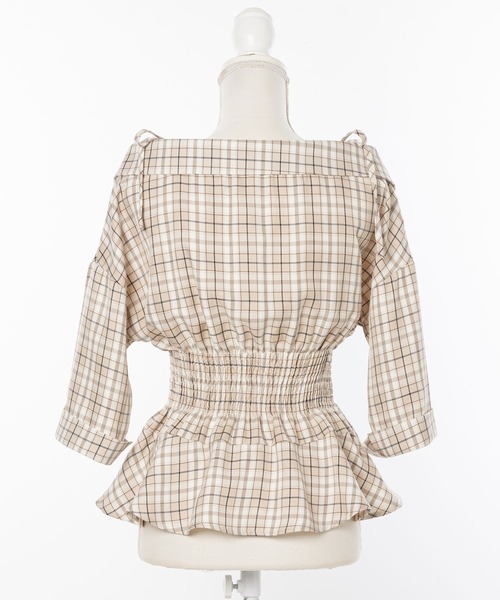 DearMyLoveMillor(ディアマイラブミラー)の「抜き襟ペプラムシャツ(シャツ/ブラウス・レディース・ベージュ・LARGE/MEDIUM/XX-LARGE/X-LARGE)」の16枚目の写真