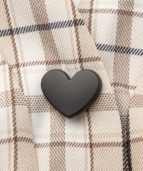 DearMyLoveMillor(ディアマイラブミラー)の「抜き襟ペプラムシャツ(シャツ/ブラウス・レディース・ベージュ・LARGE/MEDIUM/XX-LARGE/X-LARGE)」の2枚目の写真