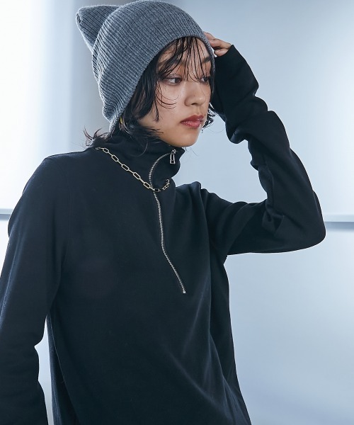 GEVS.(ジェイヴィス)の「<大きいサイズ> ハーフジップハイネックカットソー GEVS.(Tシャツ/カットソー・レディース・ブラック/パープル・L/LL/3L/4L/5L)」の2枚目の写真