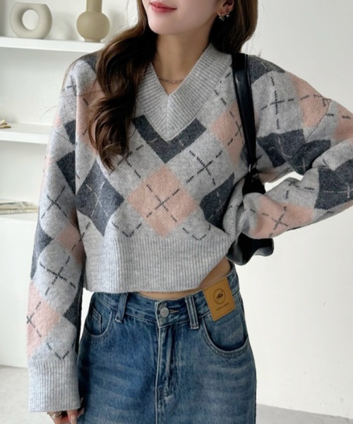 VIVID LADY（ビビッドレディー）の「Vネック アーガイル柄 ショート丈