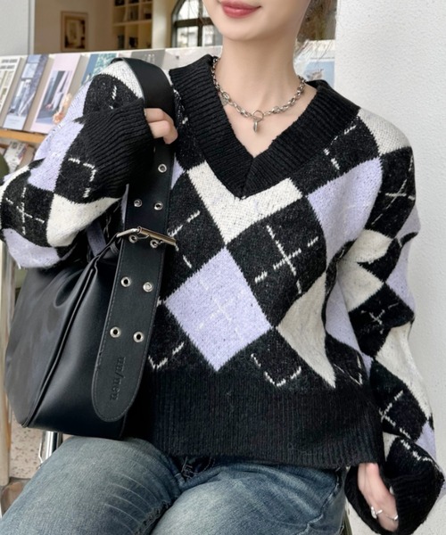 セール】Vネック アーガイル柄 ショート丈 ニット（ニット/セーター