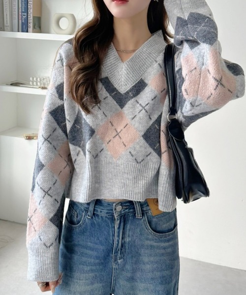 セール】Vネック アーガイル柄 ショート丈 ニット（ニット/セーター