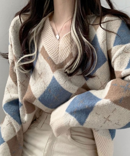 セール】Vネック アーガイル柄 ショート丈 ニット（ニット/セーター