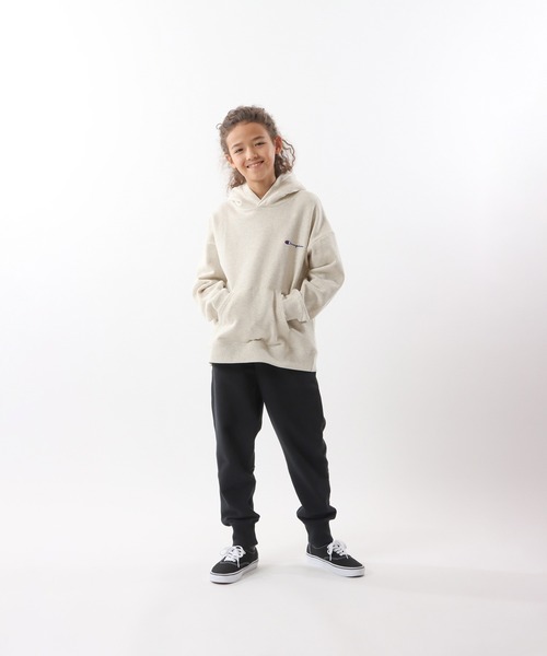 Champion（チャンピオン）の「【Champion/チャンピオン】キッズ ベーシック フーデッドスウェットシャツ（パーカー・キッズ・ネイビー/ダークグリーン/グレー/オートミール/ブラック/バーガンディー・160/150/140/110/120/100/130）」の4枚目の写真