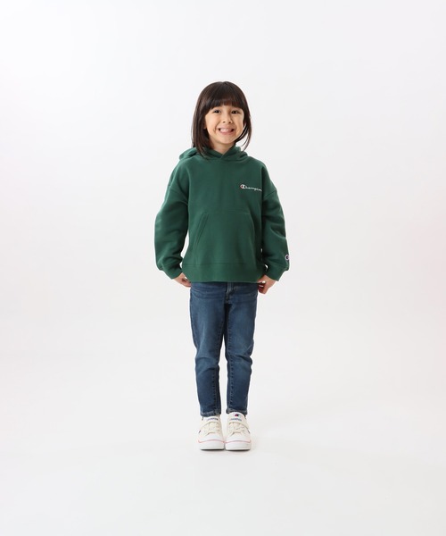 Champion（チャンピオン）の「【Champion/チャンピオン】キッズ ベーシック フーデッドスウェットシャツ（パーカー・キッズ・ネイビー/ダークグリーン/グレー/オートミール/ブラック/バーガンディー・160/150/140/110/120/100/130）」の5枚目の写真