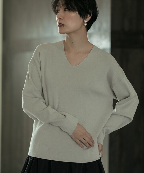 OPAQUE.CLIP（オペークドットクリップ）の「◆≪エマール検証済≫シルキーウールMIX Vネックニット【洗濯機洗い可】（ニット/セーター・レディース・ピンク系/ブラック/ライトグレー/ブルー/ブラウン系その他/チャコールグレー・38/40/36/42）」の7枚目の写真