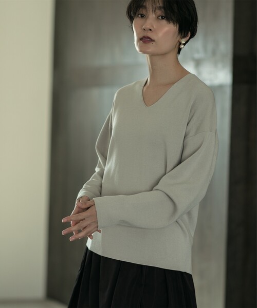 OPAQUE.CLIP（オペークドットクリップ）の「◆≪エマール検証済≫シルキーウールMIX Vネックニット【洗濯機洗い可】（ニット/セーター・レディース・ピンク系/ブラック/ライトグレー/ブルー/ブラウン系その他/チャコールグレー・38/40/36/42）」の11枚目の写真