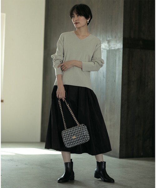 OPAQUE.CLIP（オペークドットクリップ）の「◆≪エマール検証済≫シルキーウールMIX Vネックニット【洗濯機洗い可】（ニット/セーター・レディース・ピンク系/ブラック/ライトグレー/ブルー/ブラウン系その他/チャコールグレー・38/40/36/42）」の12枚目の写真