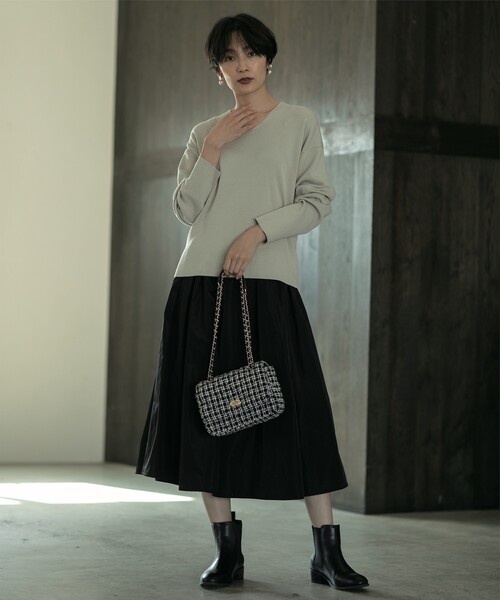 OPAQUE.CLIP（オペークドットクリップ）の「◆≪エマール検証済≫シルキーウールMIX Vネックニット【洗濯機洗い可】（ニット/セーター・レディース・ピンク系/ブラック/ライトグレー/ブルー/ブラウン系その他/チャコールグレー・38/40/36/42）」の13枚目の写真