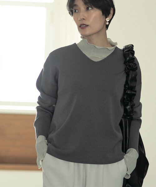 OPAQUE.CLIP（オペークドットクリップ）の「◆≪エマール検証済≫シルキーウールMIX Vネックニット【洗濯機洗い可】（ニット/セーター・レディース・ピンク系/ブラック/ライトグレー/ブルー/ブラウン系その他/チャコールグレー・38/40/36/42）」の21枚目の写真