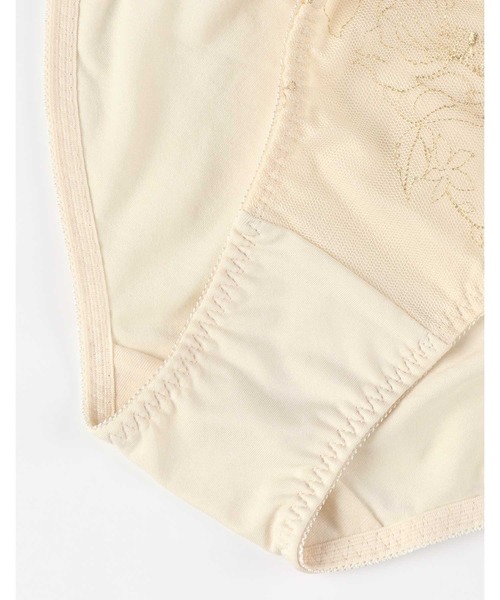 【あゆ】トリートドレッシング　ベージュ ブラとショーツ C70 M トリートドレッシング ブラ＆ショーツ2点セット ベージュ C70 M