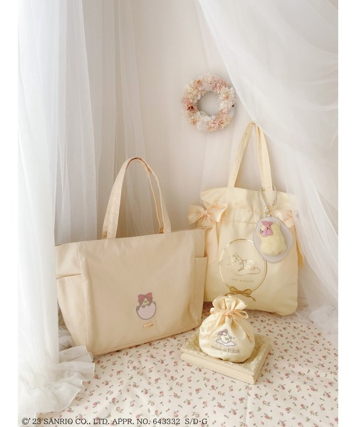 Maison de FLEUR（メゾンドフルール）の「ぐでたま パスケース