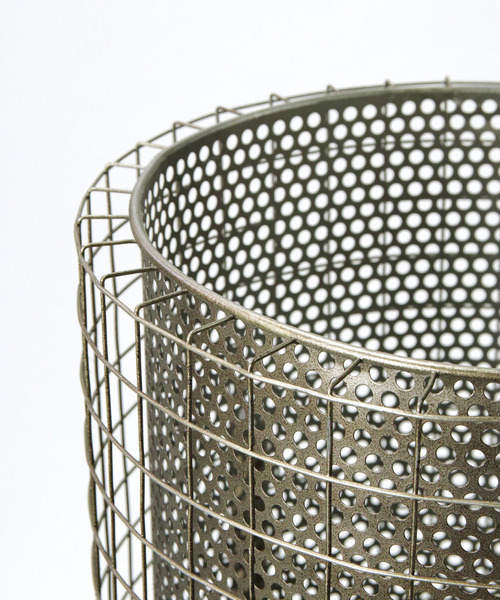 SPICE OF LIFE（スパイス オブ ライフ）の「コンテンポ アイアンスタンド付きパンチングメタルポット Lサイズ（フラワーベース・レディース・ゴールド系・ONE SIZE）」の6枚目の写真