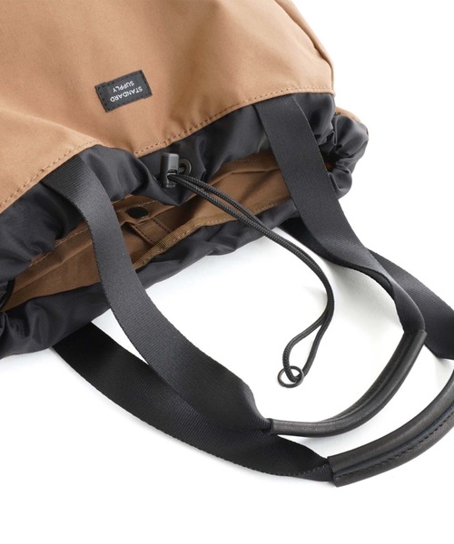 STANDARD SUPPLY(スタンダードサプライ)の「スタンダードサプライ / SIMPLICITY シンプリシティ / 2WAY DRAWSTRING TOTE 2ウェイドローストリングトート(トートバッグ・レディース・モカ/チャコールグレー/グレー/ブルー/ブラック/サンドベージュ/ダークネイビー/グリーン/ダークパープル・FREE)」の18枚目の写真