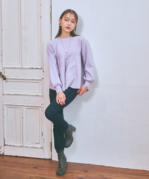 mysty woman（ミスティウーマン）の「ペプラムチュニックプルオーバー　990904（ニット/セーター・レディース・ライトベージュ/パープル/オフホワイト/ライトグリーン・FREE）」の12枚目の写真