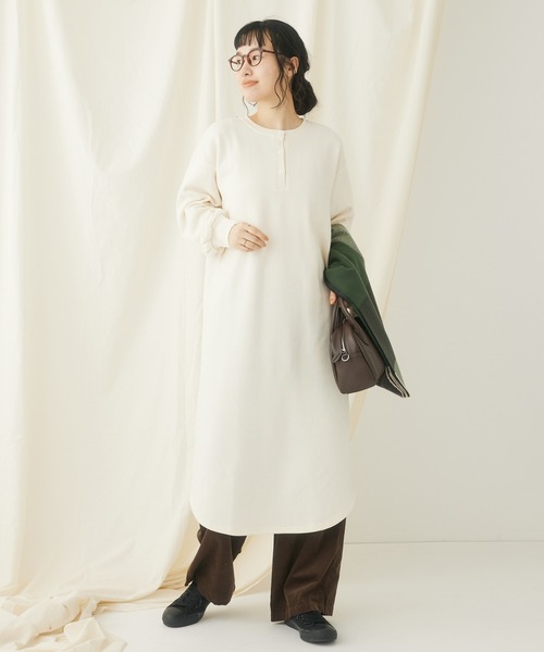 CRAFT STANDARD BOUTIQUE(クラフトスタンダードブティック)の「裏起毛ヘンリーワンピース(ワンピース・レディース・ブラック/アイボリー/杢グレー/オートミール・FREE)」の2枚目の写真