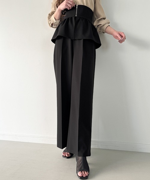 JUNOAH（ジュノア）の「コルセット付きタックワイドパンツ（スラックス