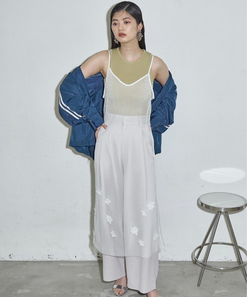 THE YOn（ザヨン）の「フラワーモチーフメッシュシアーキャミワンピース（ワンピース・レディース・ホワイト/ブラック・FREE）」の12枚目の写真