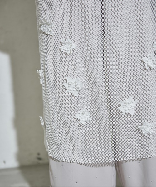 THE YOn（ザヨン）の「フラワーモチーフメッシュシアーキャミワンピース（ワンピース・レディース・ホワイト/ブラック・FREE）」の16枚目の写真