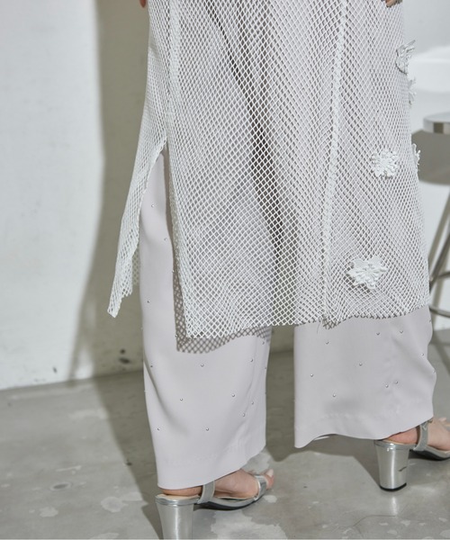 THE YOn（ザヨン）の「フラワーモチーフメッシュシアーキャミワンピース（ワンピース・レディース・ホワイト/ブラック・FREE）」の17枚目の写真