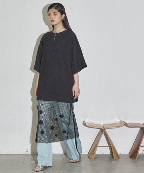 THE YOn（ザヨン）の「フラワーモチーフメッシュシアーキャミワンピース（ワンピース・レディース・ホワイト/ブラック・FREE）」の5枚目の写真