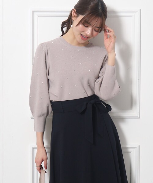 couture brooch（クチュールブローチ）の「◆【たっぷりフェイクパールで存在感◎】フェイクパール付きスプリングニット（ニット/セーター・レディース・ブラック/ライトグレー/オフホワイト・42/38）」の19枚目の写真