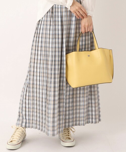 one'sterrace(ワンズテラス)の「Legato Largo かるいかばん2WAYトート(トートバッグ・レディース・イエロー系8/ブルー系その他7/ライトグレー系8・99)」の17枚目の写真