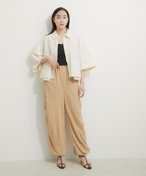 LE CERCLE par rope'（ルセルクルパーロペ）の「オーバークロップドシャツ（シャツ/ブラウス・レディース・ブラック/オフホワイト/オリーブ/サックスブルー・FREE）」の12枚目の写真