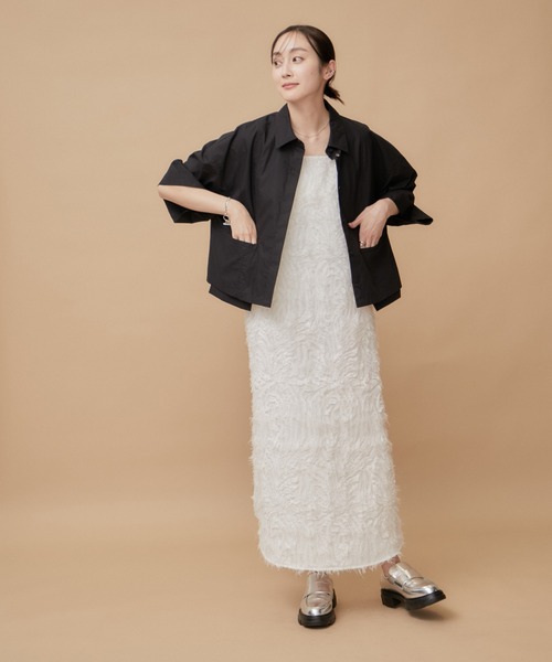 LE CERCLE par rope'（ルセルクルパーロペ）の「オーバークロップドシャツ（シャツ/ブラウス・レディース・ブラック/オフホワイト/オリーブ/サックスブルー・FREE）」の7枚目の写真