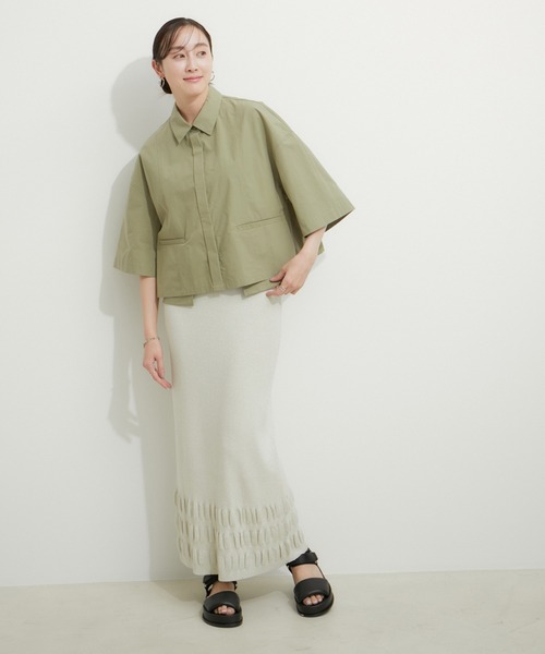 LE CERCLE par rope'（ルセルクルパーロペ）の「オーバークロップドシャツ（シャツ/ブラウス・レディース・ブラック/オフホワイト/オリーブ/サックスブルー・FREE）」の6枚目の写真