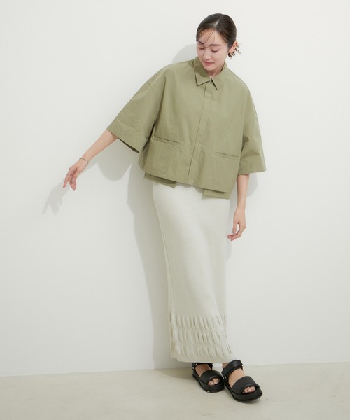 LE CERCLE par rope'（ルセルクルパーロペ）の「オーバークロップドシャツ（シャツ/ブラウス・レディース・ブラック/オフホワイト/オリーブ/サックスブルー・FREE）」の5枚目の写真