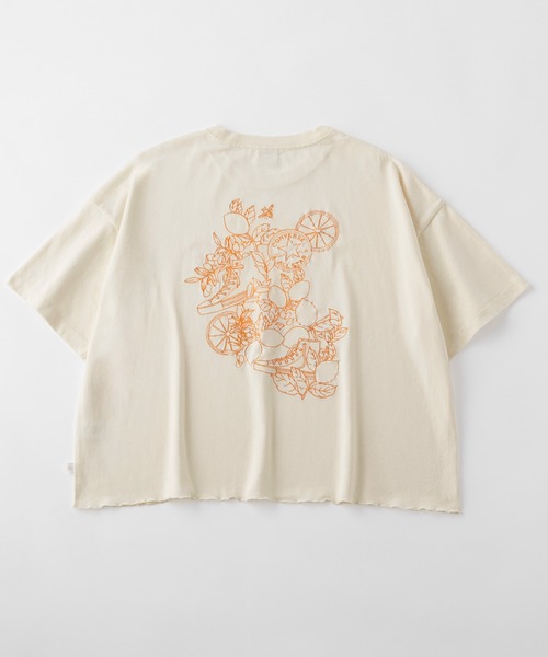 CONVERSE（コンバース）の「CONVERSE/コンバース Watanabe Yui デザイン イラストバックプリント ワンポイント刺繍 ヴィンテージライク オーバーサイズ半袖Tシャツ（Tシャツ/カットソー・レディース・オフホワイト/ブラック系/スミクロ/ホワイト系・M）」の9枚目の写真