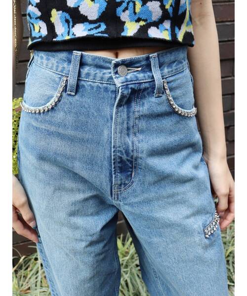 EVRIS(エヴリス)の「ビジューカッティングデニムパンツ(デニムパンツ・レディース・ブルー/ブラック・SMALL/MEDIUM)」の6枚目の写真