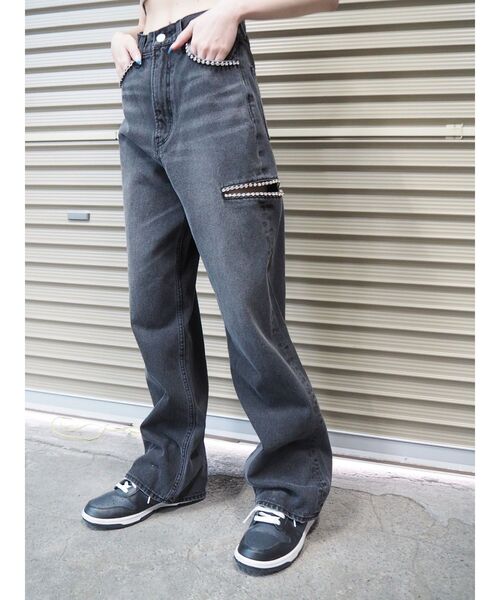 EVRIS(エヴリス)の「ビジューカッティングデニムパンツ(デニムパンツ・レディース・ブルー/ブラック・SMALL/MEDIUM)」の21枚目の写真