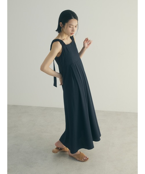 armonia(アルモニーア)の「a.ギャザーストラップワンピース(ワンピース・レディース・ネイビー/ブラウン・FREE)」の2枚目の写真